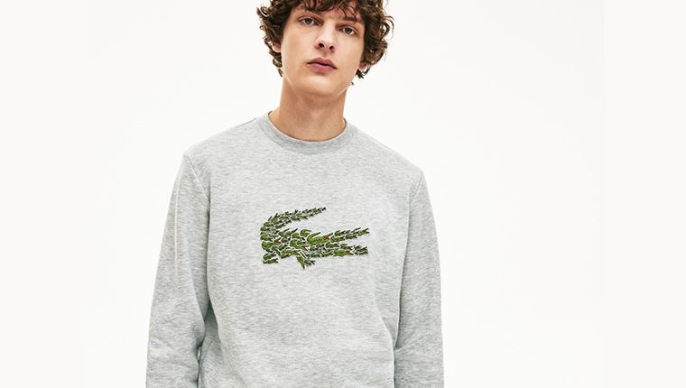Το τεράστιο κροκοδειλάκι της Lacoste για τα Χριστούγεννα