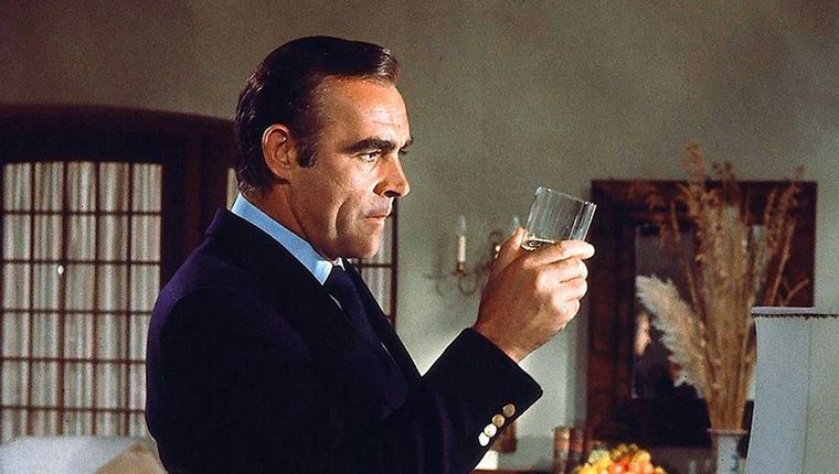 Όταν ο James Bond έπινε ουίσκι