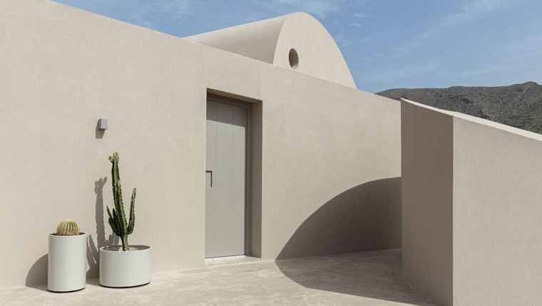 Μία κατοικία στη Σαντορίνη που εμπνέεται από το φυσικό τοπίo