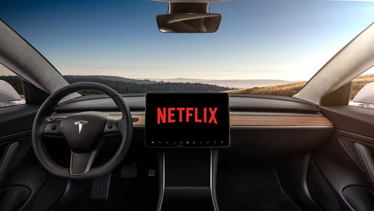 Ο Elon Musk φέρνει το Netflix στα αυτοκίνητα της Tesla