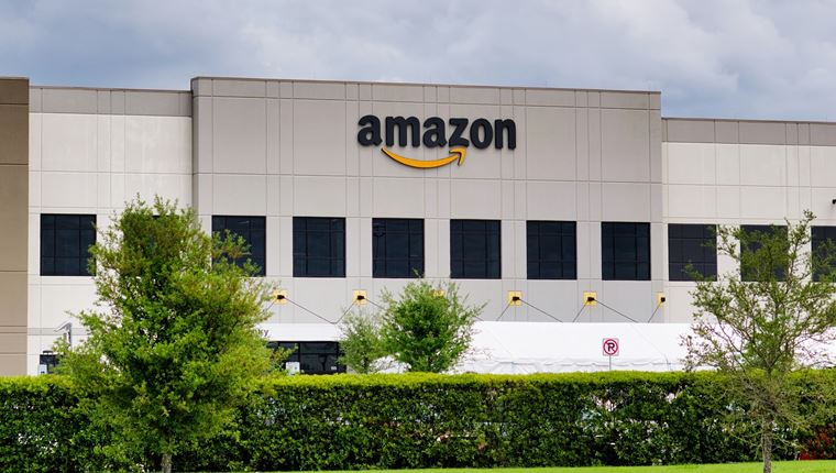 Amazon, Google και Duolingo προχωρούν σε εκατοντάδες απολύσεις