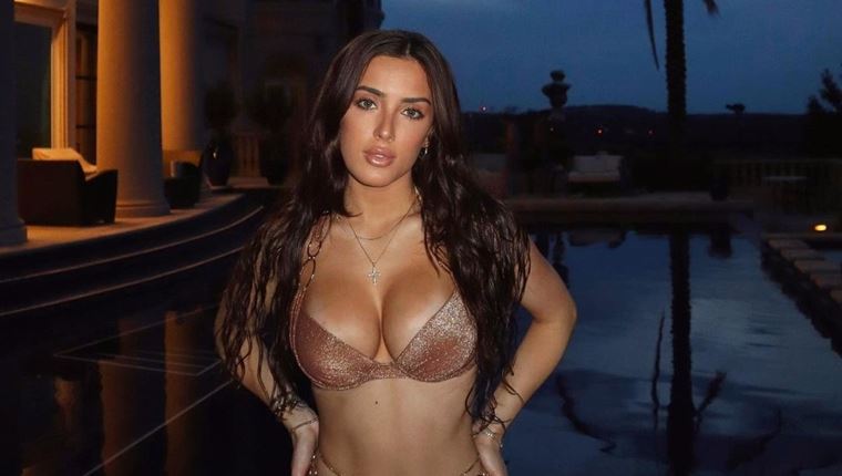 Όλοι μιλούν για τη Sumner Stroh και την απιστία του Adam Levine