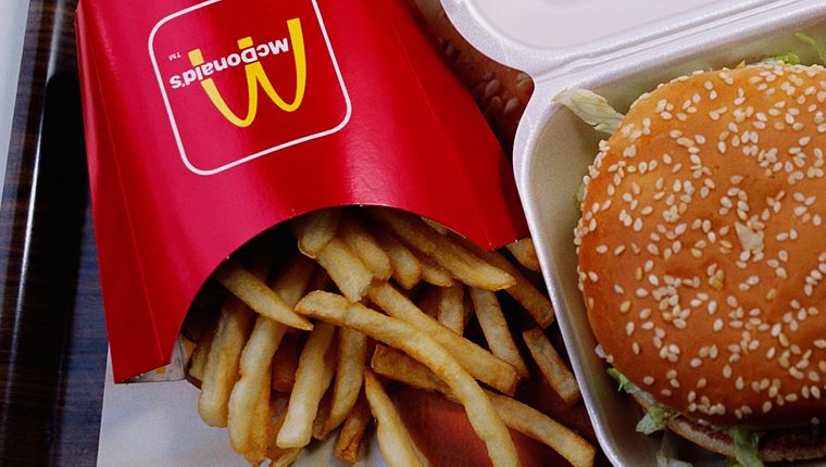 Το μυστικό νοστιμιάς πίσω από τις πατάτες των McDonald&#39;s