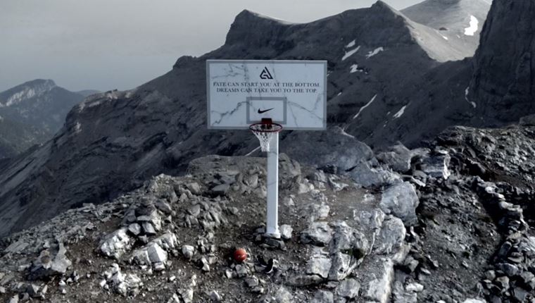 Η Nike σκαρφάλωσε στον Όλυμπο για τον Γιάννη Αντετοκούνμπο