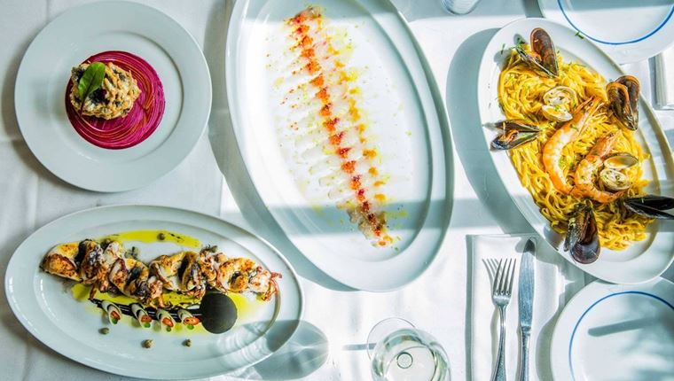 Η ιστορία της διασημότερης θαλασσινής κουζίνας στην Αθήνα