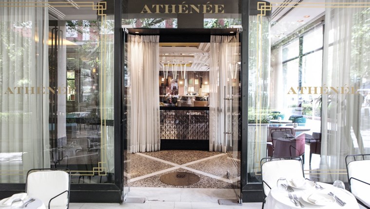 Το γλυκά του Σπύρου Πεδιαδιτάκη στο Athénée, τις Κυριακές