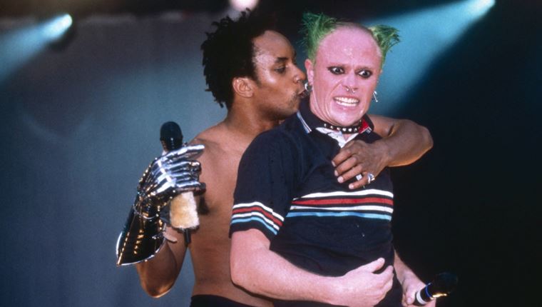 Keith Flint: Το τρομακτικό, επικίνδυνο πρόσωπο των Prodigy