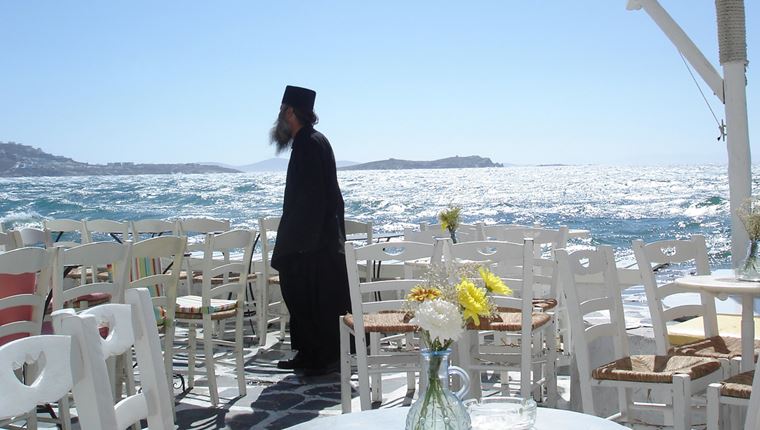 Η εύλογη απορία για τα νέα μέτρα και τους ιερείς