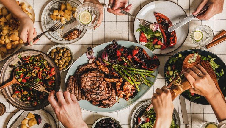 Tasty Awards 2024 x Esquire: Ποιο είναι το αγαπημένο σου εστιατόριο στην Αθήνα;