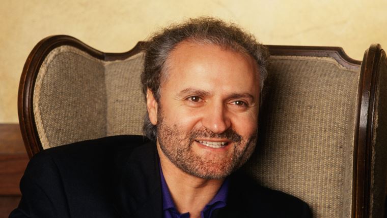 Η δραματική ιστορία του βασιλιά της μόδας Gianni Versace
