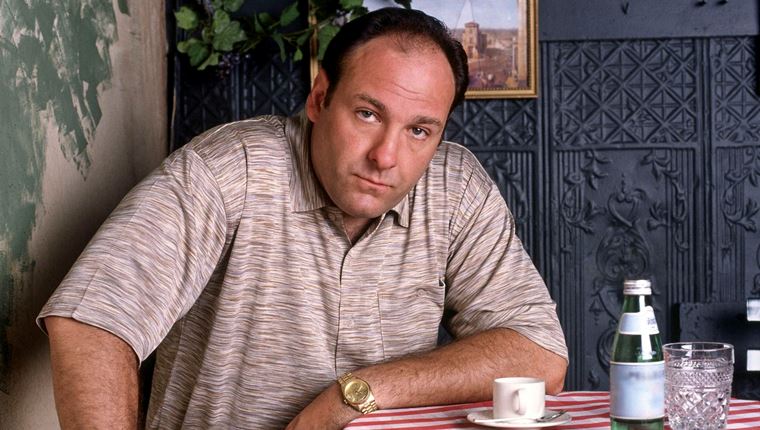 Γιατί ο κόσμος παθιάζεται με τους γκάνγκστερ