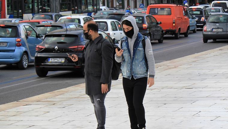 Τι αλλάζει για μετακινήσεις τα Σαββατοκύριακα, λιανεμπόριο, κομμωτήρια