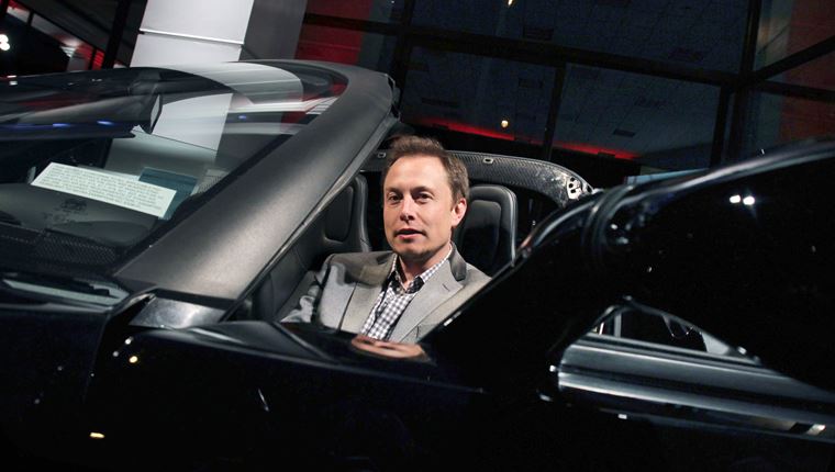 Τα οχήματα της Tesla χωρίς οδηγό προσεχώς στους δρόμους