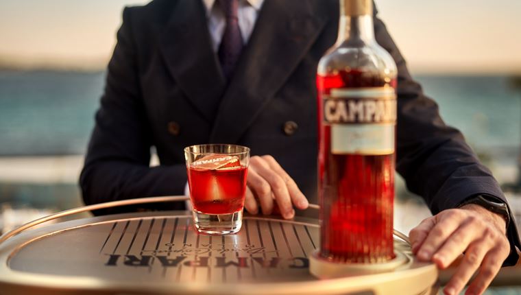 Όταν το Campari συνάντησε το Negroni: Γιορτάζοντας ένα εμβληματικό cocktail