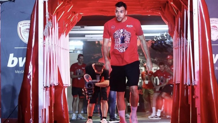 Ο Κώστας Σλούκας και η τελευταία μεγάλη απόφαση