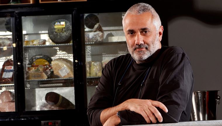 Ο Δημήτρης Λίτινας έχει μόνο νόστιμες ιστορίες να αφηγηθεί