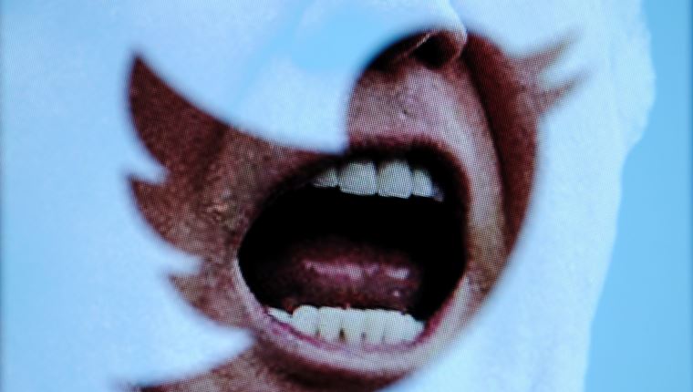 Ο Donald Trump απειλεί με λουκέτο το Twitter