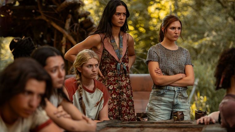 5 σειρές και ταινίες για να 'λιώσεις' αυτό στο σαββατοκύριακο