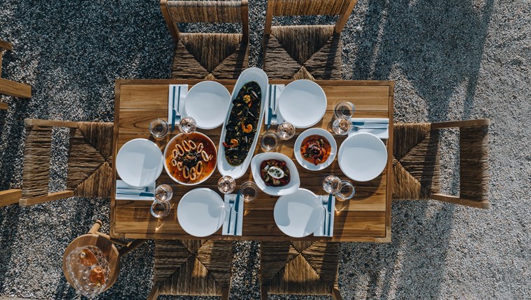 Luaz, μία παραθαλάσσια γευστική εμπειρία στην Πάρο