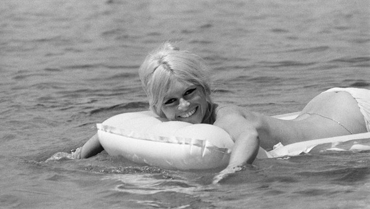 Αλήθειες και μύθοι για το σεξ στις διακοπές