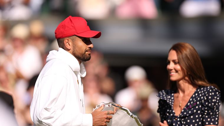 Γιατί το κόκκινο καπέλο του Nick Kyrgios έφερε αντιδράσεις στο Wimbledon;