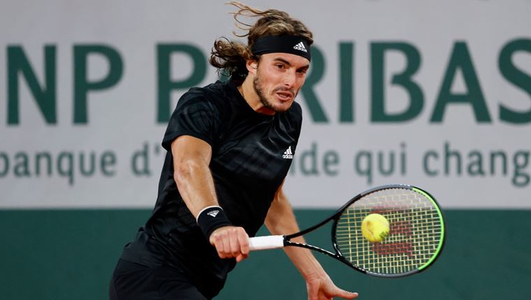 Ο Στέφανος Τσιτσιπάς πιστεύει ότι του έχουν κάνει μάγια και βουντού