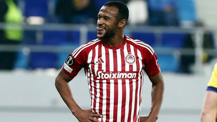 Ιστορική βραδιά για Ολυμπιακό και ΠΑΟΚ