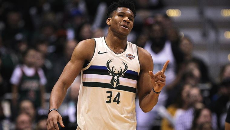 Ο κόσμος ανήκει στον Γιάννη Αντετοκούνμπο