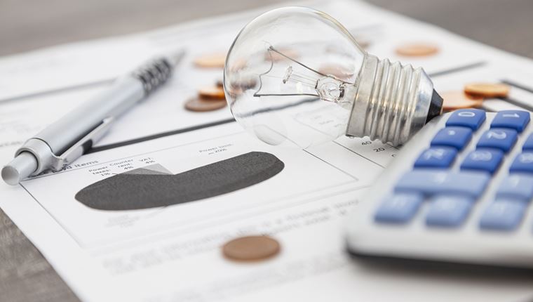 Πώς διαμορφώνονται τα νέα τιμολόγια ρεύματος για τον Αύγουστο