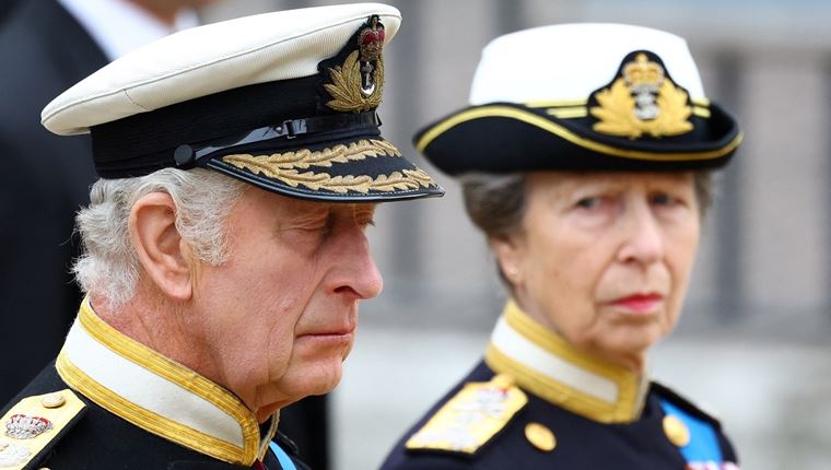 Οι πρώτες φωτογραφίες από την κηδεία της βασίλισσας Ελισάβετ