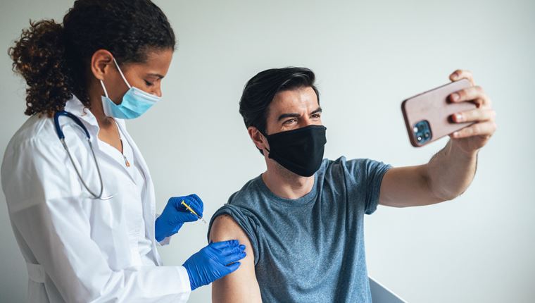 Για ποιους μπορεί να είναι απαραίτητη η τρίτη δόση του εμβολίου