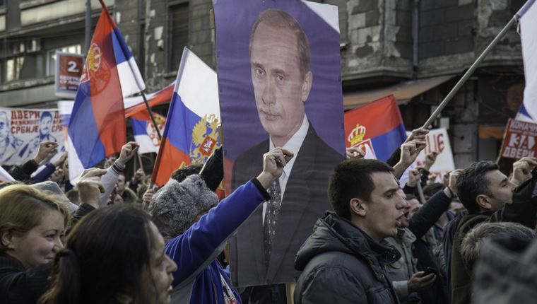 O Putin σπρώχνει Σερβία - Βοσνία να στηρίξουν τον πόλεμό του