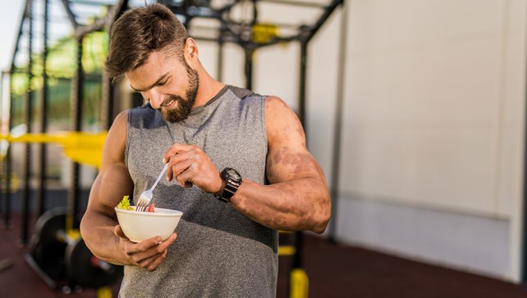 Τι πρέπει να τρως πριν από την προπόνηση για περισσότερη ενέργεια