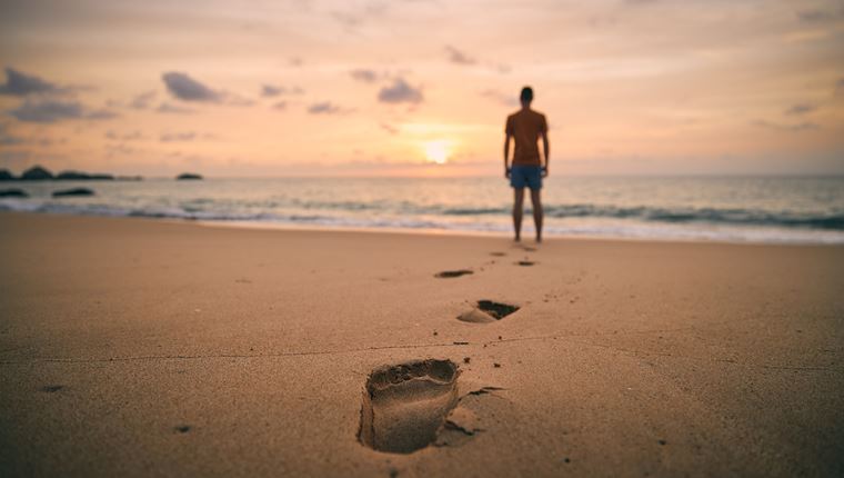 Το περπάτημα στην παραλία και τα οφέλη του
