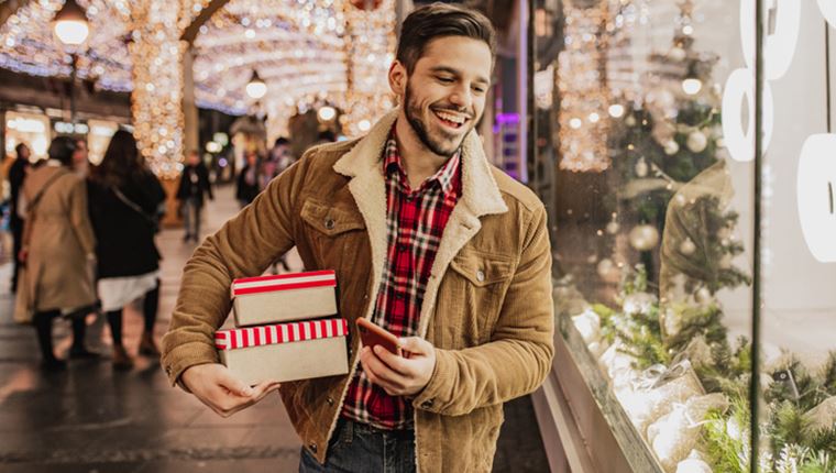 Ποια είναι τα καλύτερα χριστουγεννιάτικα δώρα για άντρες