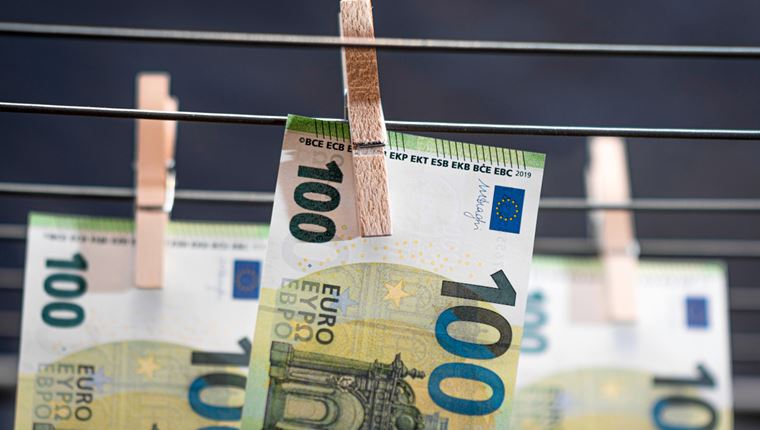 Η διαδρομή του παρανόμου χρήματος