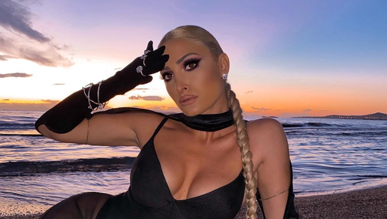 H Ιωάννα Τούνη, o Mad Clip και o Μίκης Θεοδωράκης