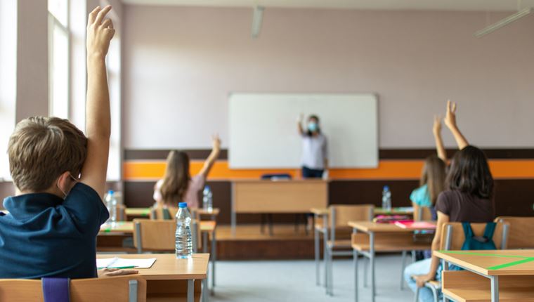 Με ποιο τρόπο θα ανοίξουν τα σχολεία τη Δευτέρα