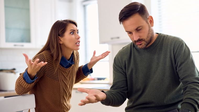 Το κόλπο για να σταματήσεις έναν τσακωμό πριν καν ξεκινήσει