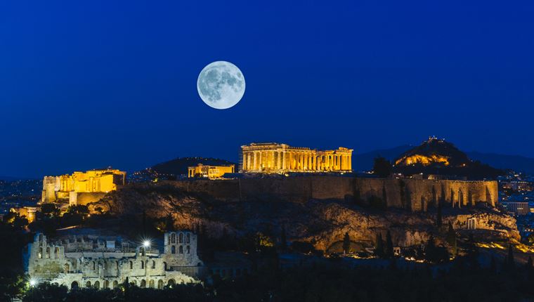 Το περιοδικό Time εξηγεί πώς η Ελλάδα απέφυγε τα χειρότερα