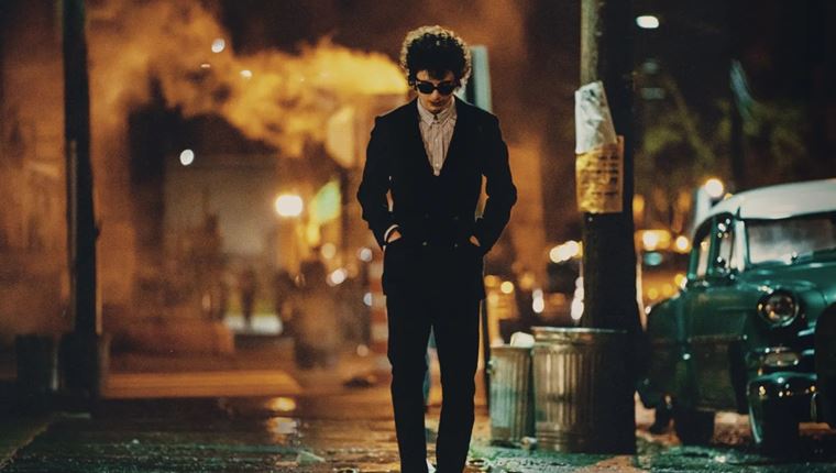 Ο Timothée Chalamet γίνεται Bob Dylan στο trailer του Α Complete Unknown