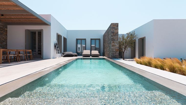 Το Cove Paros ρίχνει άγκυρα στην καρδιά των Κυκλάδων