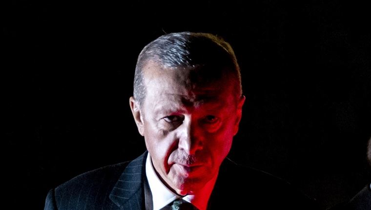 O Erdogan απειλεί με πυραύλους και γεωτρήσεις νότια της Κρήτης