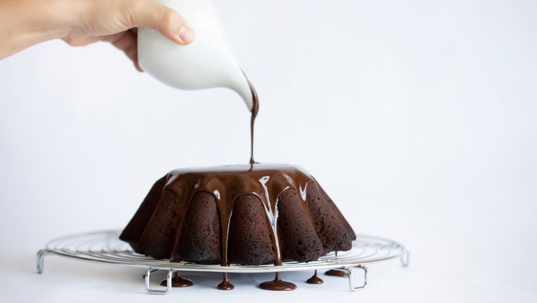 3 επικές συνταγές για τη σημερινή Chocolate Cake Day