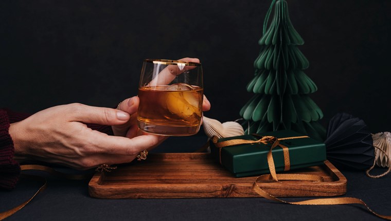 Το σκωτσέζικο ουίσκι παραμένει πάντοτε ένα τέλειο χριστουγεννιάτικο δώρο