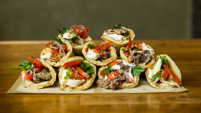 Ήρθε η ώρα να μιλήσουμε για το σουβλάκι του Hoocut