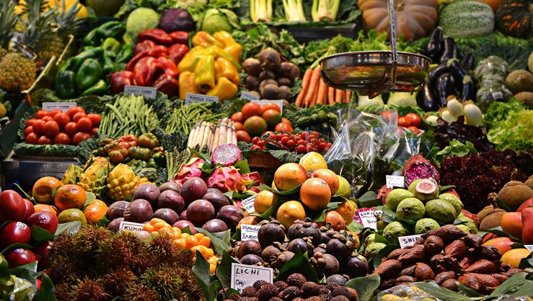 Τα διατροφικά κόλπα για να χάσεις γρήγορα τα κιλά των γιορτών