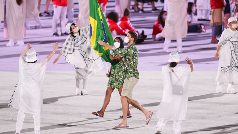 Με Havaianas στην έναρξη των Ολυμπιακών Αγώνων