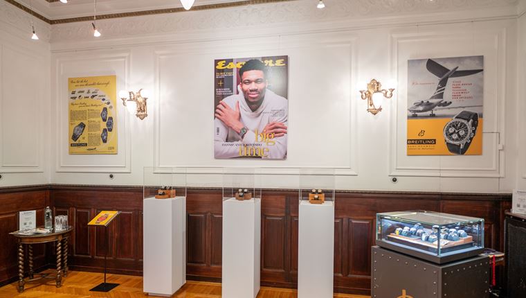 Esquire Townhouse Athens: Ταξίδι στον χρόνο με την Breitling