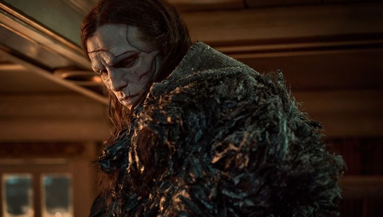 Είδαμε τη μεταμόρφωση του Jacob Elordi σε Frankenstein και κουραστήκαμε (video)